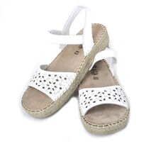 Walk in the city 7665 50451