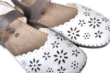 Walk in the city 7261 50411