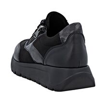 Remonte D2V02-03