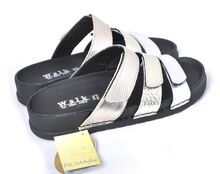 Walk in the city 7447 50630