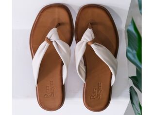 Petra Steyrer PS BRIGITTE 75019