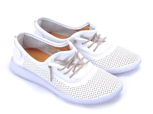 Molly Bessa 8562021