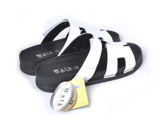 Walk in the city 7447 50790