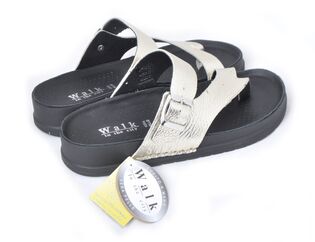 Walk in the city 7447 50510